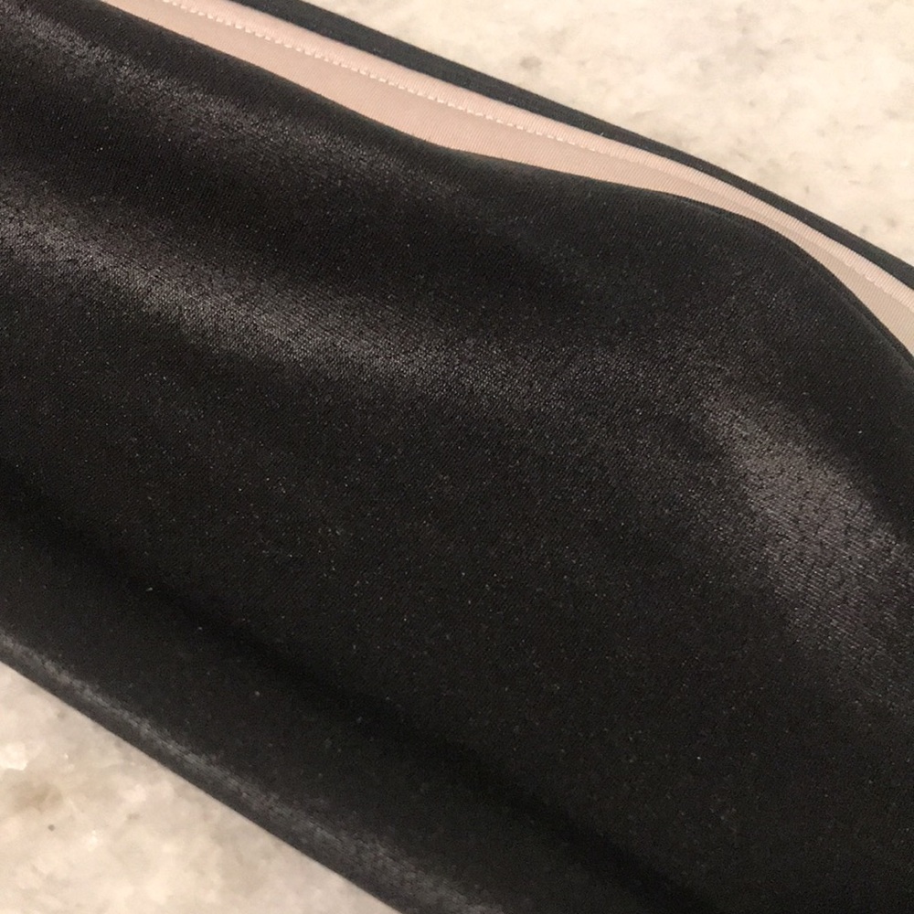 Spanx Faux Leather Leggings Womens Medium Black White Stripe Shape Slimming Pant - Picture 8 of 9